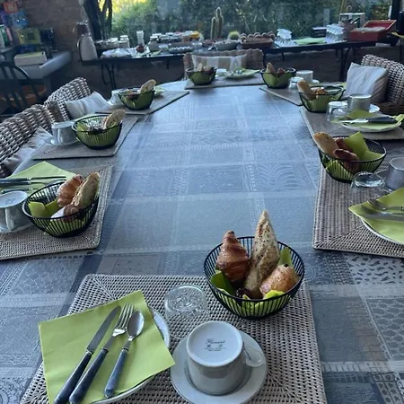 La Borie En Provence B&B *