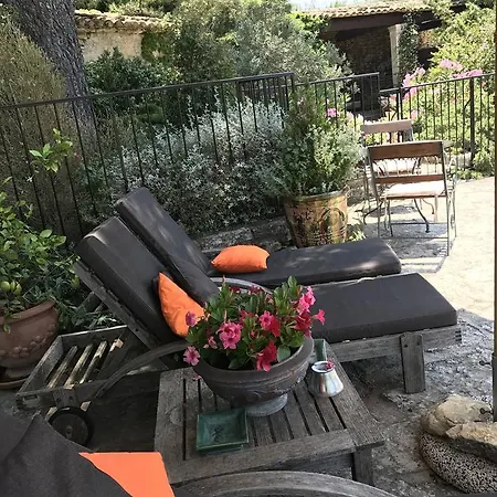 La Borie En Provence B&B